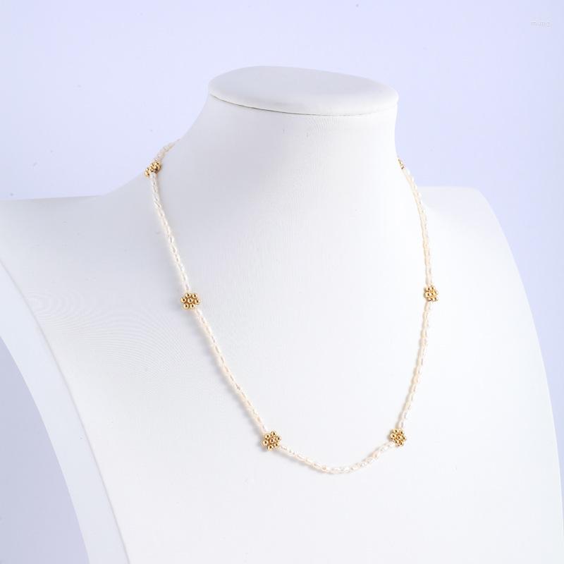 

Choker Women Rice Pearl Necklace With Gold Beads Fashion Design Torque Jewelry