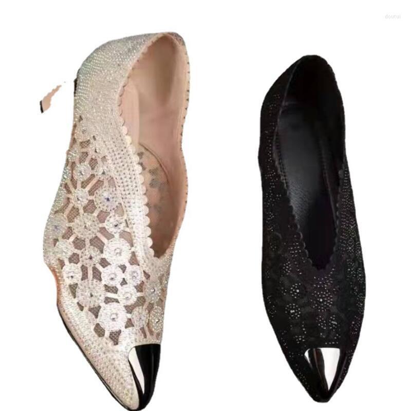 

Sandals HPDFPS 2022 Chunky Lace Sexy Pointed Toe Women Shoes Summer Designer Mid Heels Shallow Mature Dress Pumps Mujer Zapatos, Beige