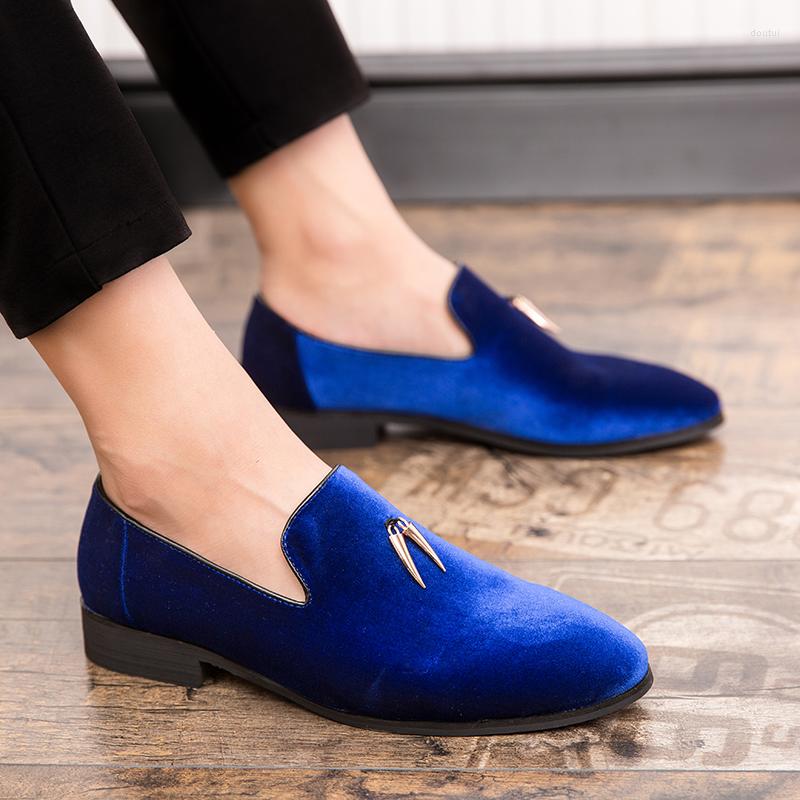 

Dress Shoes Men Velvet Loafers Italian Men's Social Handmade Fashion Metal Designer Party Royal Blue Black Red