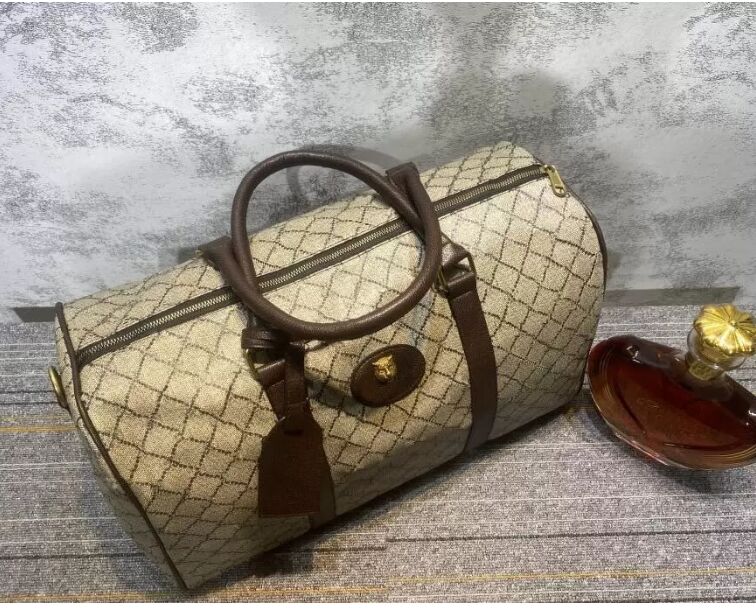 

Fashion Duffle Bag Women Men Travel Bags Outdoor Leather Polyester Plain Print Stripes Letter Soft Single Oversize GM Designer handbags luxury backpacks, Tell me color