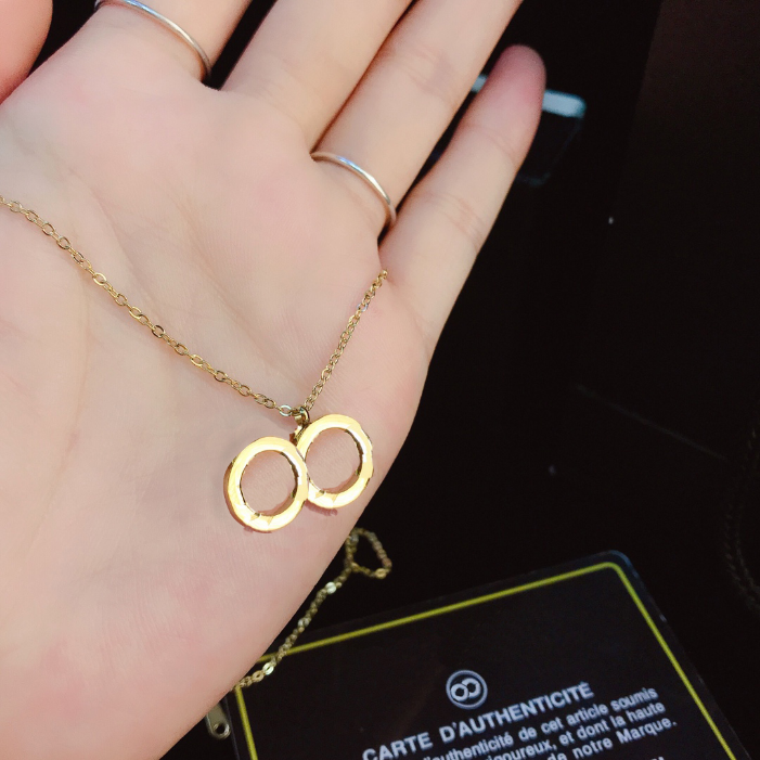 

Exquisite Luxury Pendant Necklace Exclusive Selection Designer Jewelry Brand Charm Women Style Young People Love Classic Design Forever X039