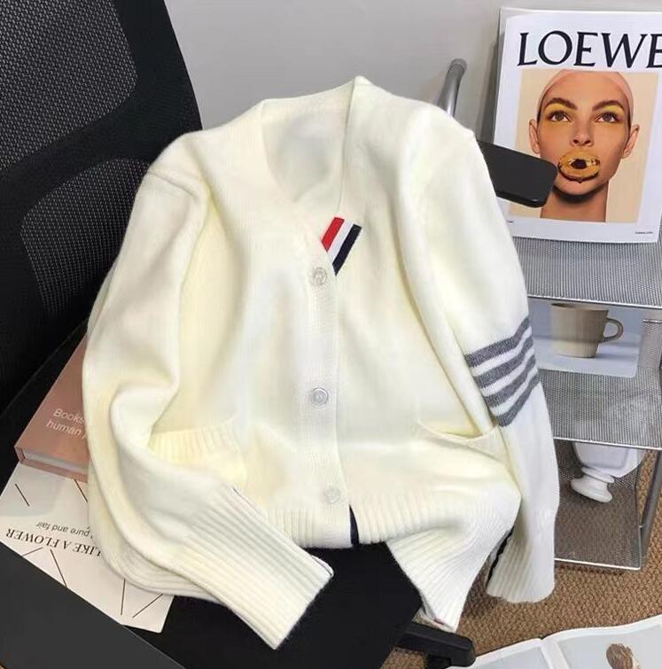 

new women' Sweaters brand Casual fashion Cardigan Womens Designer sweaters, White