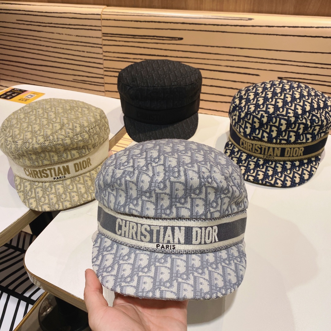 dupe Dior full print logo casquette de pêcheur version haute du chapeau d'hiver mode chaude et élégante wh102601