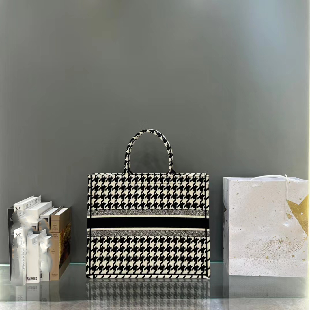 

Classic Ladies bag 7A High-end custom quality fashion casual classic