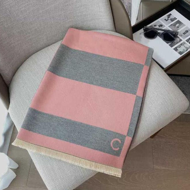 

New Women Cashmere Scarves Designer Lady Winter Scarf Warm Soft Shawls Wraps Letter Print Classic Pashmina Wool Scarfs Nice D2211023F