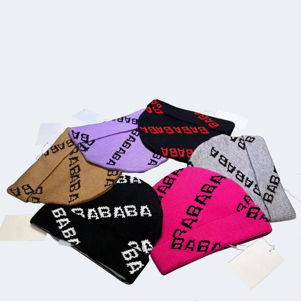 

2022 fashion knitted hat fall/winter warm BA letter beanie for male and female couples, Multi