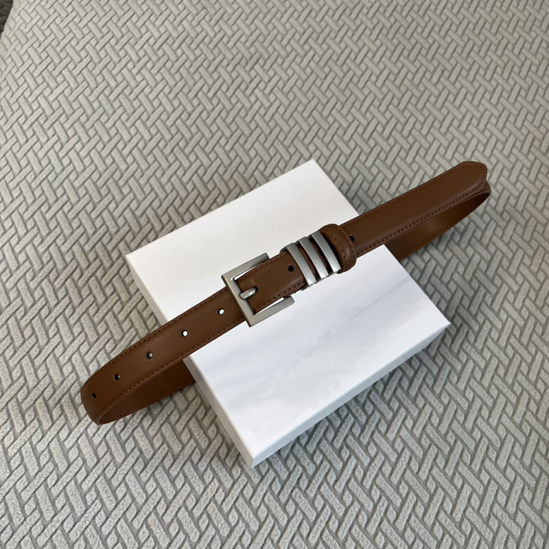 

Designer Man Belts Fashion Womens Mens Casual Letter Smooth Buckle Luxury Belt Trend All Match Belts Stylish Belt With Free Box D22110201JX, Black