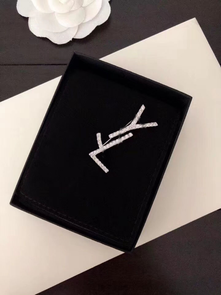 

Luxury Designer Brooch Pins Brand crystyle letter Pin For Suit Dress For women and men lover Jewelry