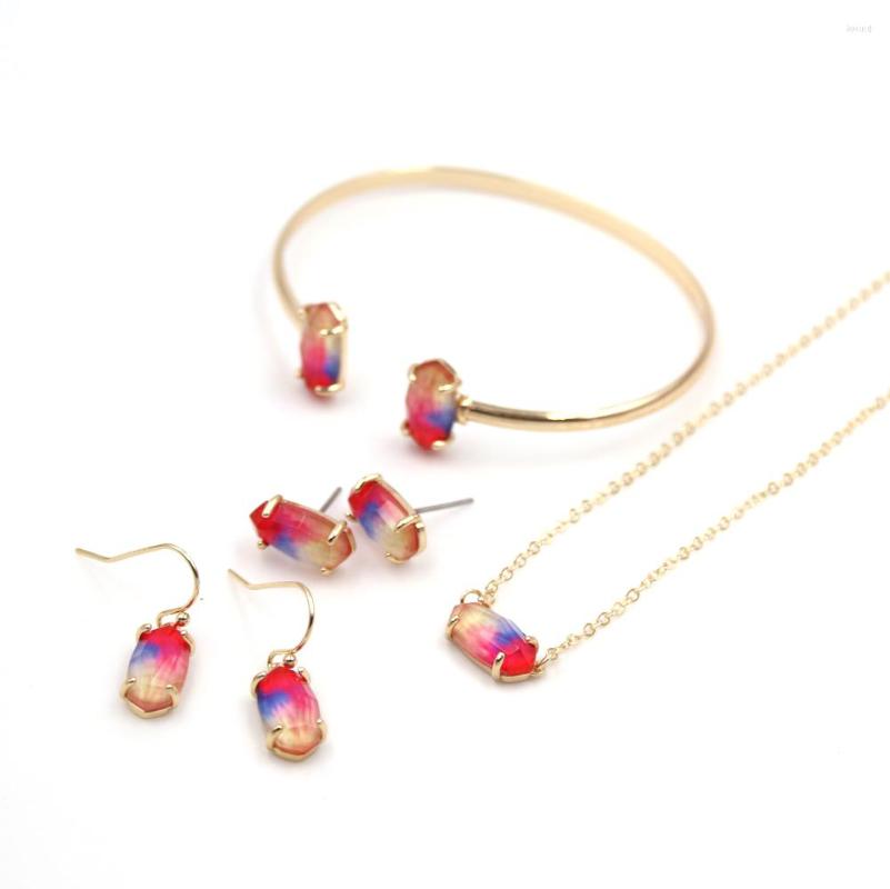 

Choker 2022 Fashion Inspired Style Small Oval Faceted Multi Colorful Color Dichroic Pendant Necklace For Women