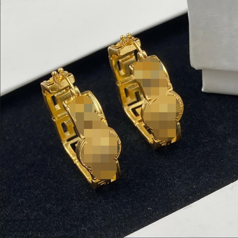 

Fashion new designed Ear hoop V letter ladies Earings Banshee Medusa head portrait brass 18K gold plated women ear stud Designer Jewelry V-042