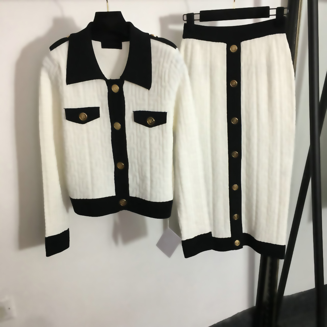 

Designer Womens Tracksuits Hoodies Warm Pullover Hooded Essential Fashion Brand Designers Loose Sweatshirt suit