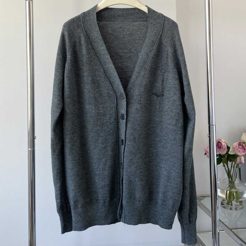 vivi designer sweater mens V-neck cardigan small Saturn embroidered knitted sports coat men women casual home long sleeved t shirt
