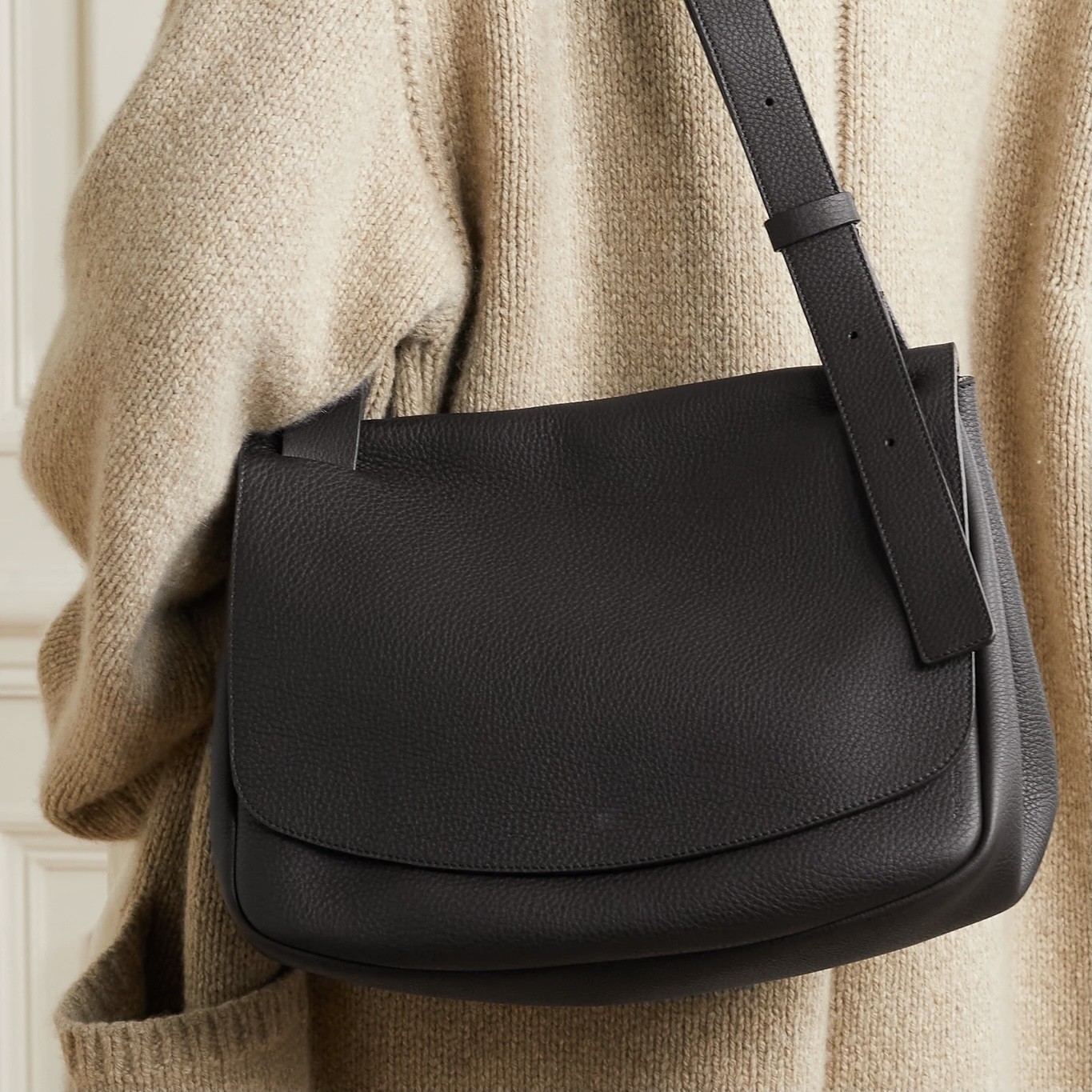 

Women Designers Bags Luxurys The Row Tote Crossbody Leather Bucket Half Moon Bag Crescent Underarm Shoulder Purse 3LDK KHUE, Black