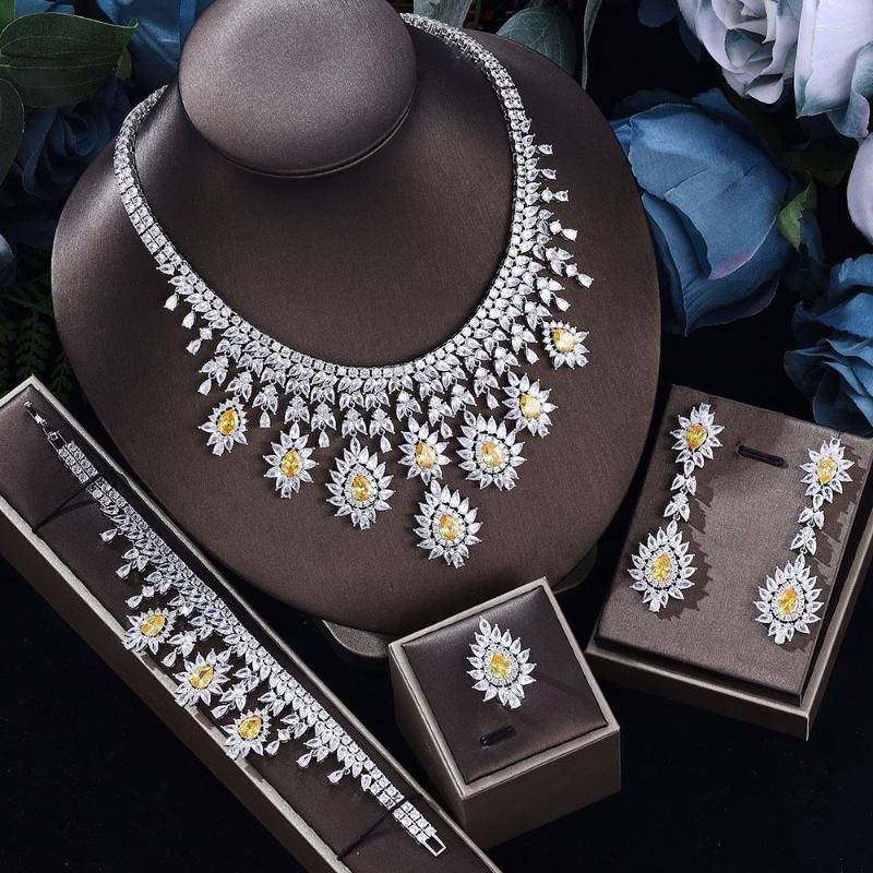 

Chains Necklace Earrings Ring Bracelet Accessories Four Piece Shiny Fashion Women's Jewelry Bridal Wedding Set