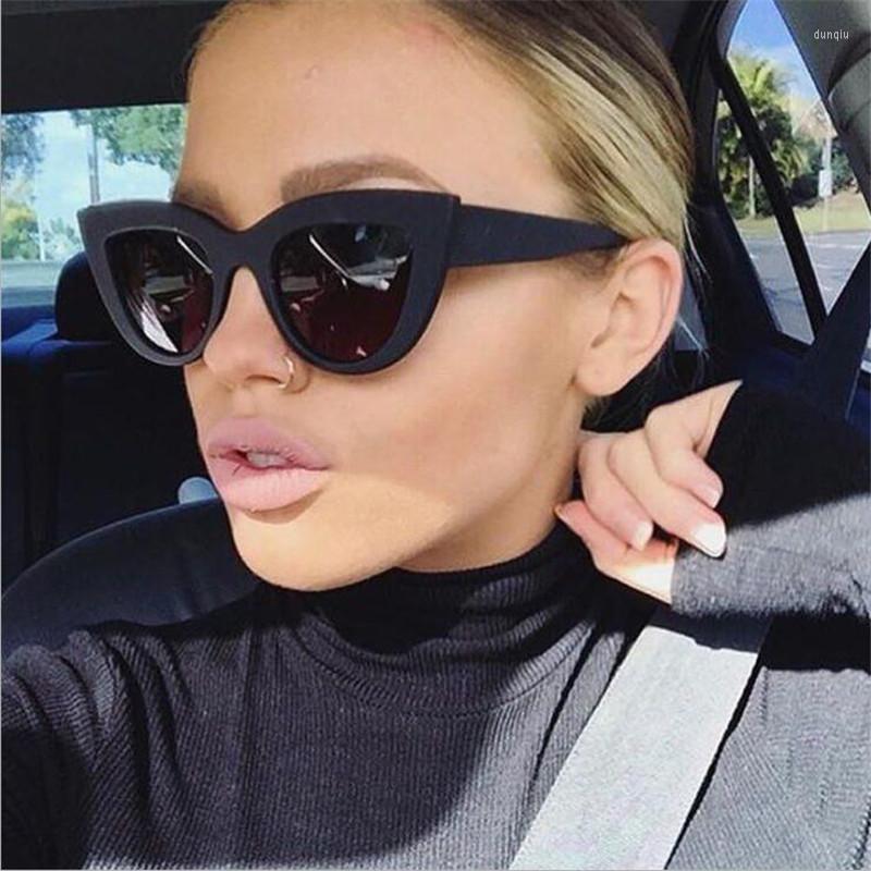 

Sunglasses 17066 Women Cat Eye Brand Designer Tinted Color Lens Vintage Shaped Sun Glasses Female Matte Black UV400