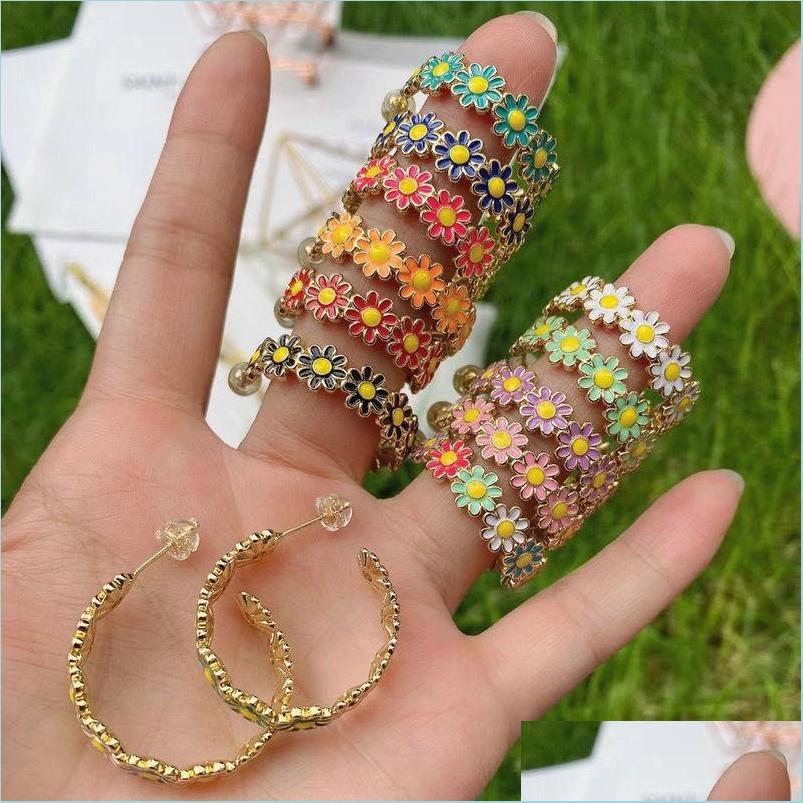 

Bangle Bangle 5Pcs/Lot Bright Colors Flower Shaped Enamel Ring/Bracelet Daisy Shape Jewelry Set Exquisite Womens Wholesalebangle Dro Dhlkh