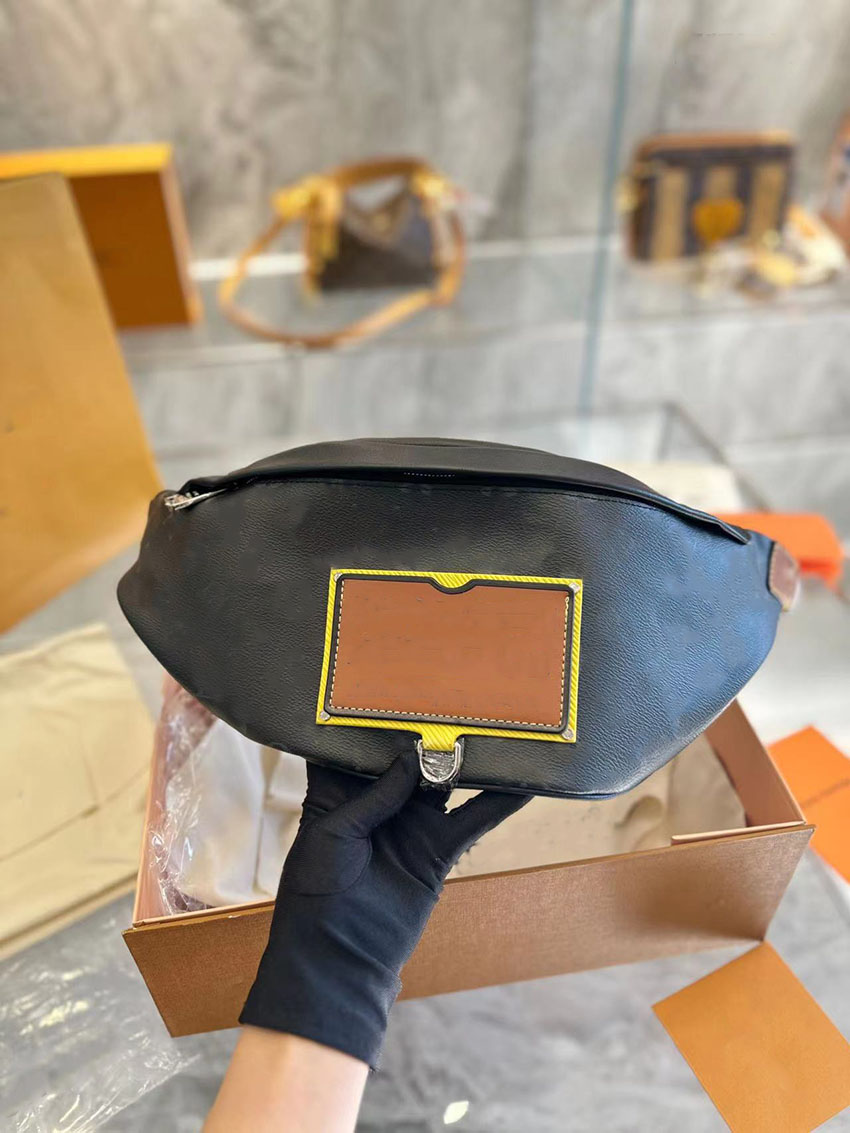 

Luxurys designer Waistpack Waist Bag Temperament Bumbag Pack embossing flowers soft leather wallet bum bag