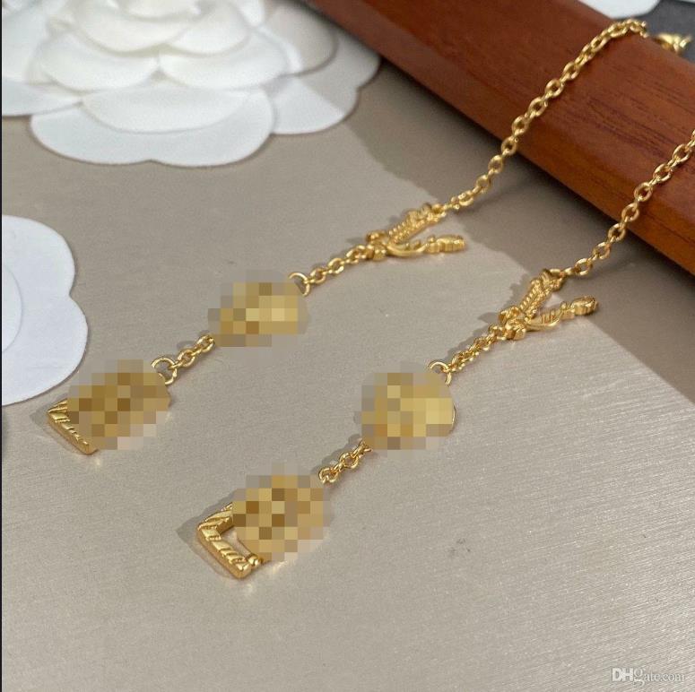 

Luxury Designed V letter Ear clip Earrings Ear Cuff Banshee Medusa PortraitWomen Tassel Earring Designer Jewelry christmas gift