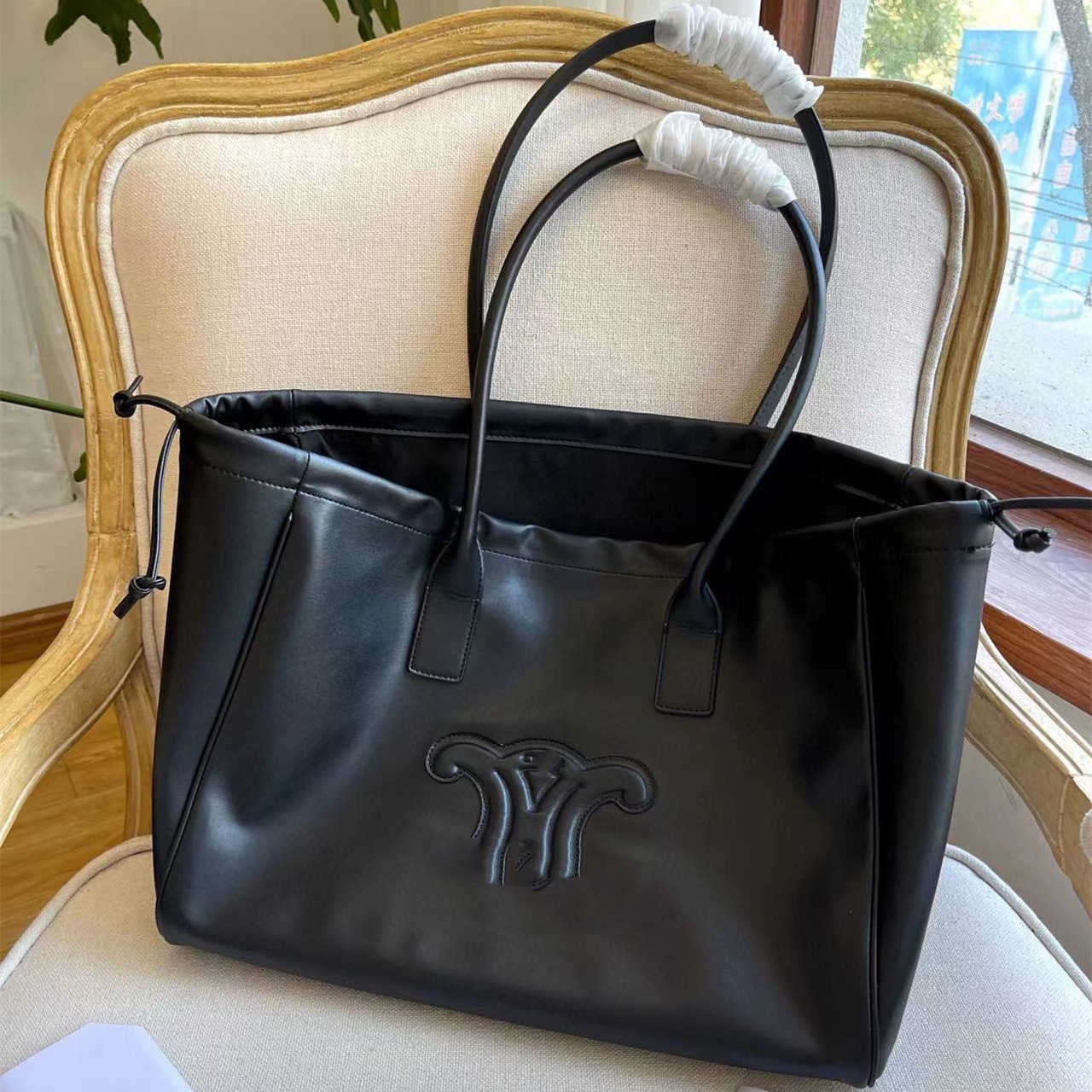 Sacs à bandouliers C Cabas Triomphe Triomphe Sweetfring Tote One Shopping