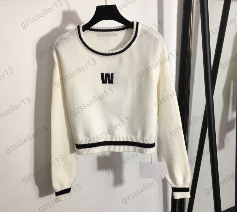 

Brand Women Sweater Front Letter Logo Embroidery Short Knitted Sweaters Striped Trim Bundle Sleeve Slim Knitwear Fashionable Joker Womens Apparel 2 Colors 1970