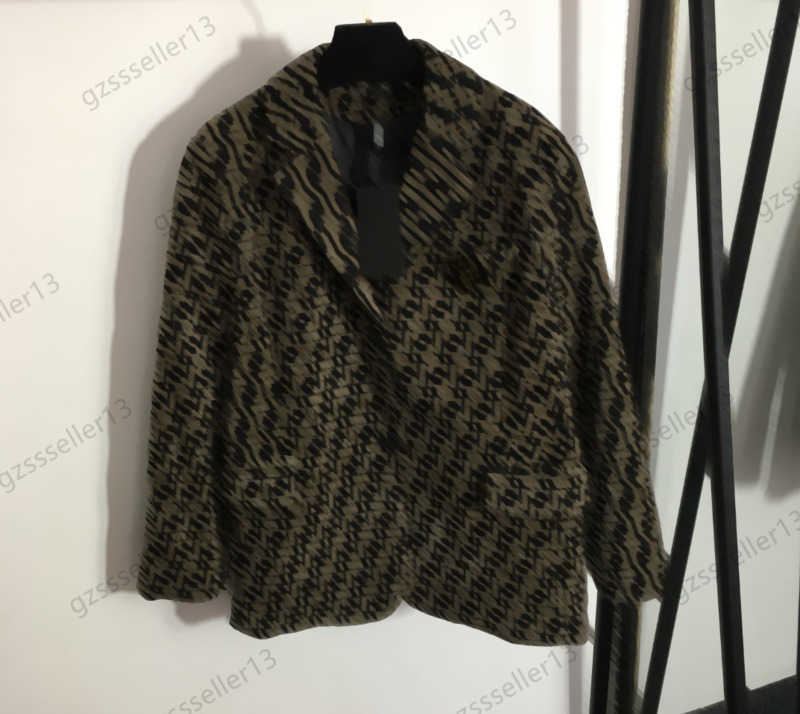 

Luxury Womens Jacket Double F Jacquard Velvet Suit Jackets Lapel Pockets Garments Split Profile Coats Designer Autumn Winter Women Wear 1970