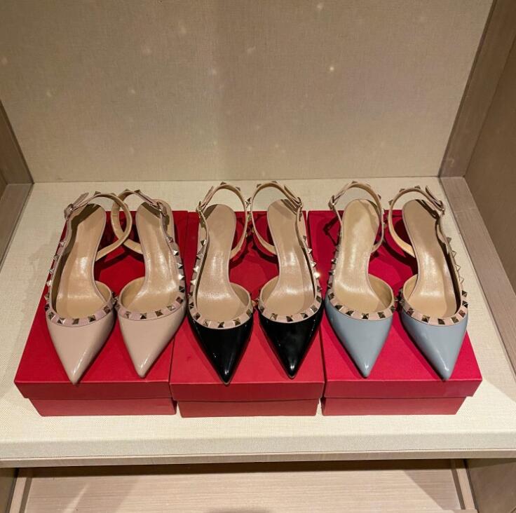 

Women Sandals 2023 Classics V Flat Pointed Toe Rivets Shoes Genuine Leather Fashion Nude Black Matte Low Heels Sandal Gladiator 34-44 with Box, Nude pink shiny