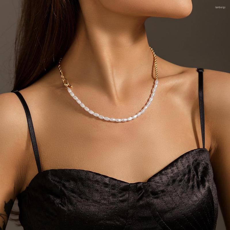 

Choker Imitation Baroque Pearl Necklace Women Personality Splicing Metal Twist Chain Jewelry Charms Wedding Party Accessories
