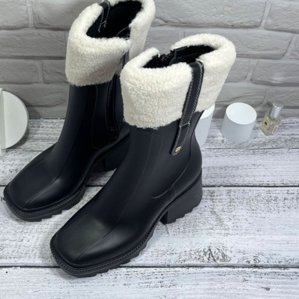 

Luxury brand 2022 autumn and winter new women's British style plush warm mid sleeve knee length trend thin rain boots, Green
