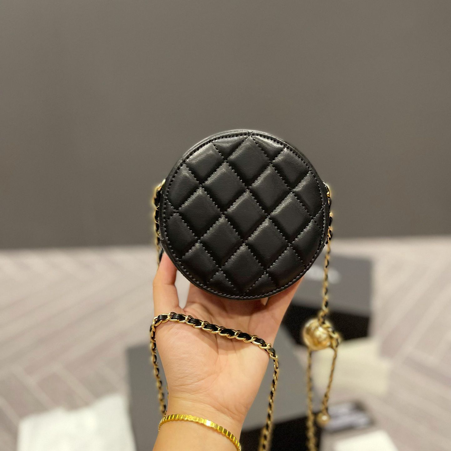 

Designer Shoulder bags Fashion womens CrossBody C luxurys designers Handbags ladies Classic Chain Round cake golden ball Bag purse 2022 wallets Totes Handbag, Black
