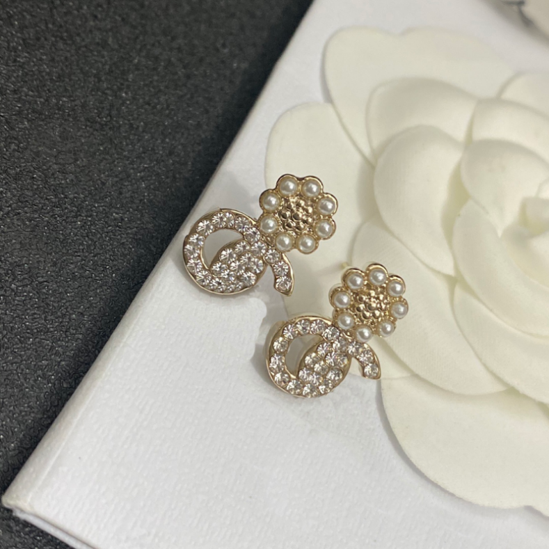 

Exquisite Designer Earrings Charm Jewelry Earrings Classic Premium Accessories Luxury Quality Gift Couple Family Size 1.2x1.8cm Coffee Plated Gold Never Fade A1025