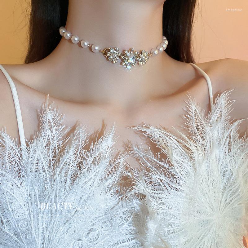 

Chains Korean Pearl Diamond Flower Necklace Temperament High-end Sense Fashion Simple Design Net Red Girl