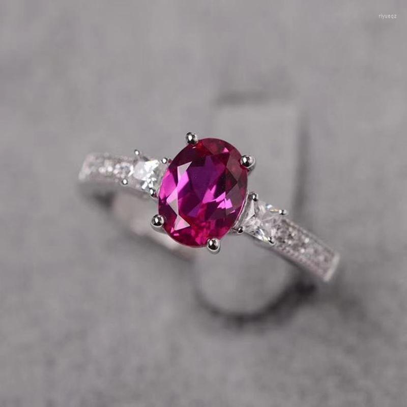 

Wedding Rings Simple Vintage Silver Color Engagement For Women Oval Red CZ Stone Inlay Fashion Jewelry Elegant Party Gift Ring
