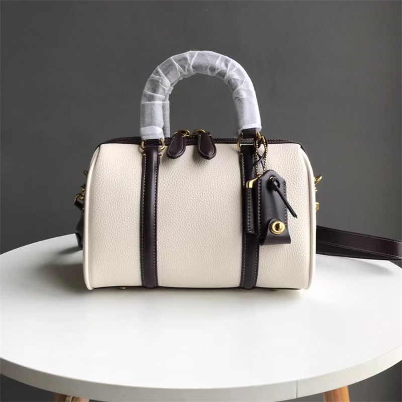 

The pillow pack One shoulder aslant portable Leather fashion White softInclined shoulder bag