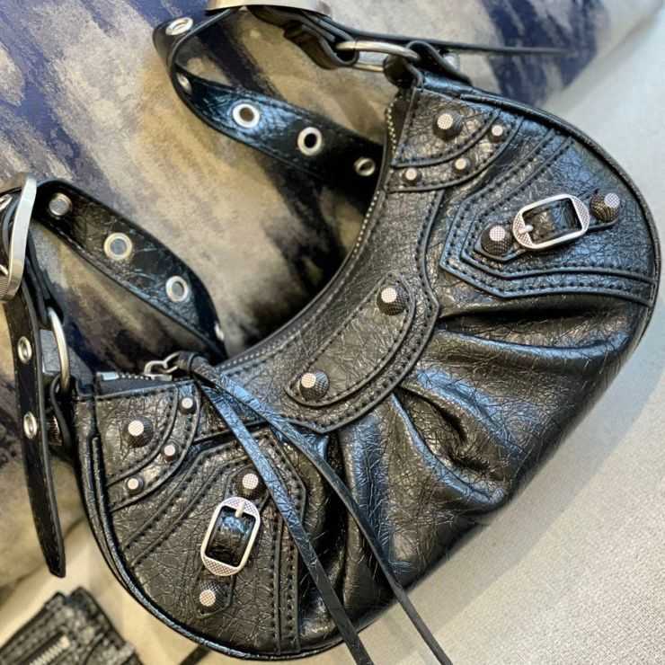 

AHer Max Fashion lecagole leather Balenicass biker bag Paris Family Half Moon Underarm Classic Motorcycle Series Spicy Girl, Black