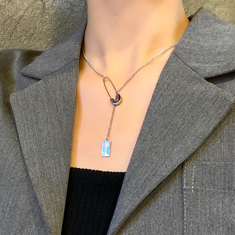 

Chains Vogallery Letter Pin Necklaces For Women Fashion Long Pendants Silver Color Neck Aesthetic Jewelry Gifts The Year