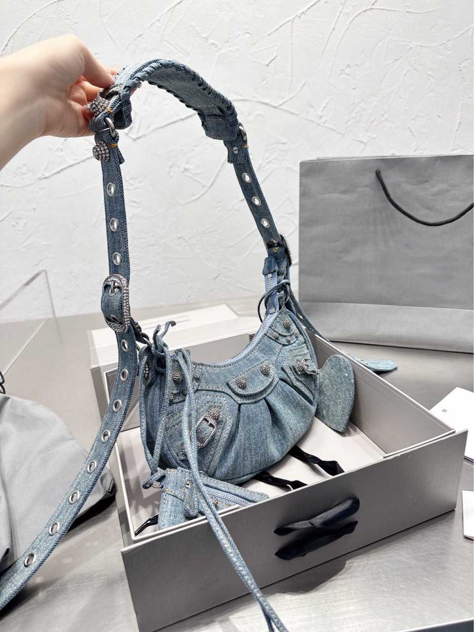

AHer Max Classic Balenicass leather lecagole motorcycle bag 22 New crescent denim full drill armpit French stick rivet tassel three in one shoulder cross body female, Blue1
