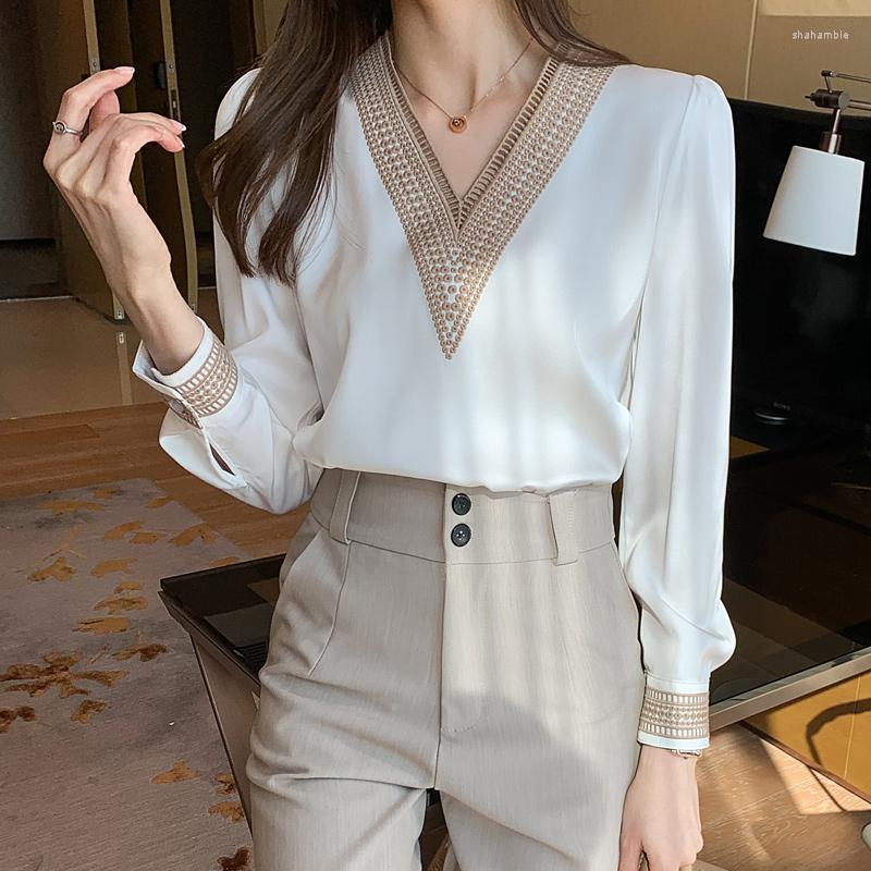 

Women' Polos 2022 Spring Shirt Women' High-End Temperament Long Sleeve Fashion Versatile V-Neck Snow Spinning Avant-Garde Top, White