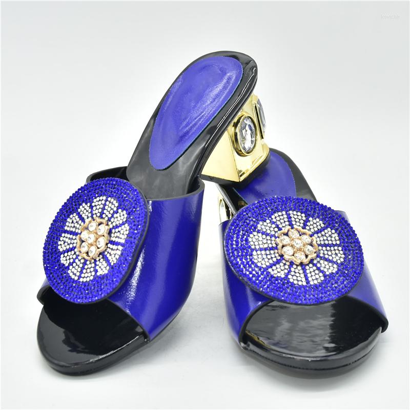 

Dress Shoes 2022 Fashion Women Ladies And Sandals Italian Wedding Pumps Decorated With Rhinestone, Black