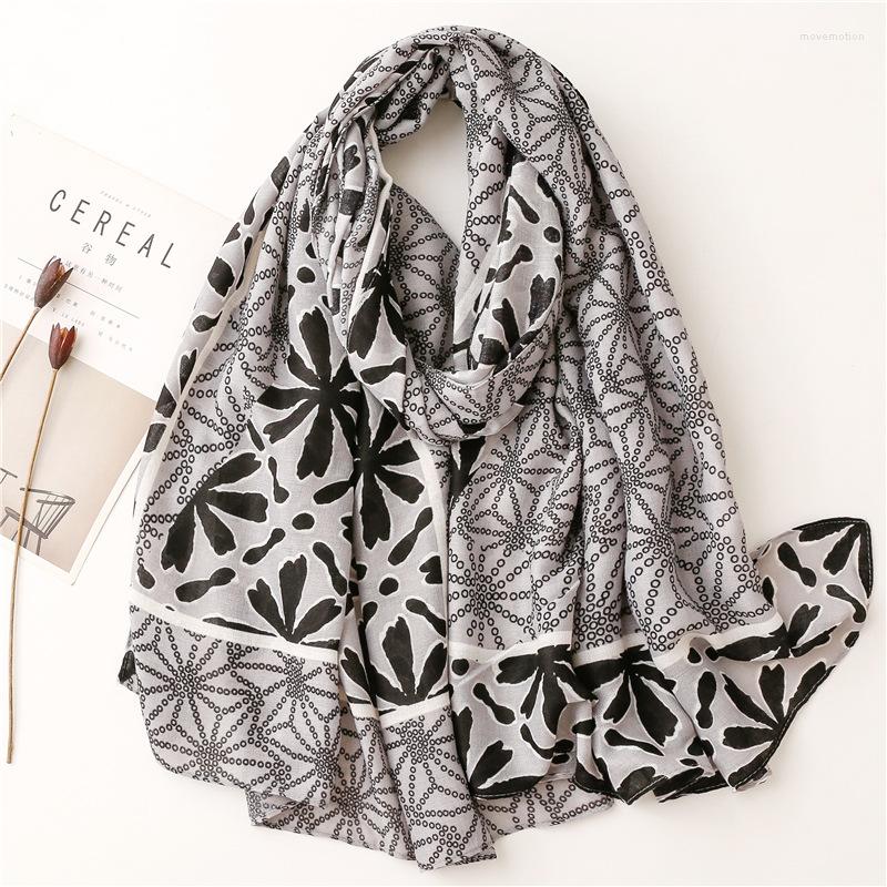 

Scarves Fashion Cotton Linen Handkerchief Pearl Tears Sunscreen Beach Towel Holiday Shawl Air Conditioning Autumn Winter