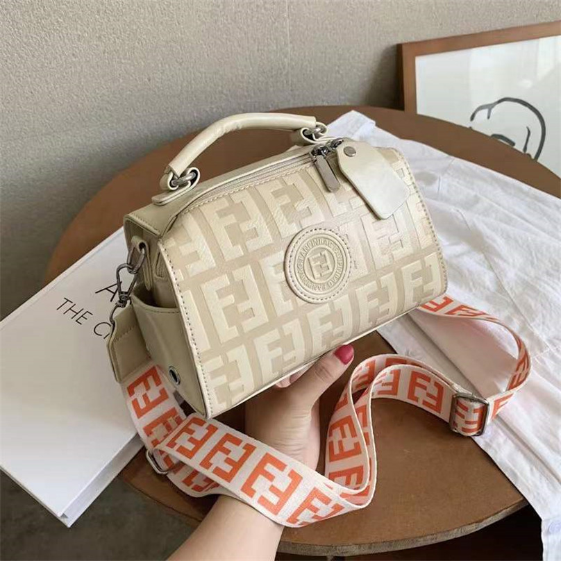 

2022 new fashion embossed evening handbag Pu Boston Bag broadband messenger one shoulder women's bag, 03