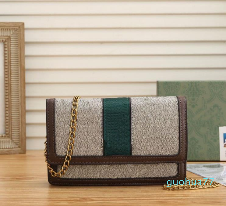 

Fashion classic printed metal chain single shoulder diagonal postman bag with bee, Brown