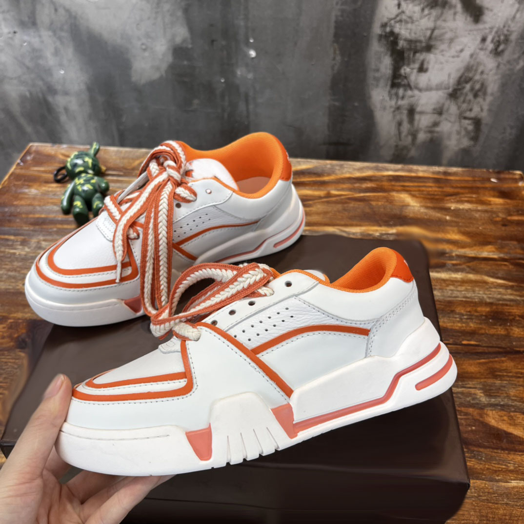 

New couples fashion design men's casual sneakers thick-soled bread shoes men and women retro design outdoor sports walk, White