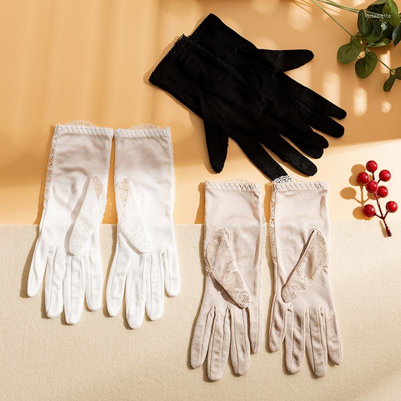 

Five Fingers Gloves Mulberry Silk Lace Women Summer Breathable Driving Sunscreen Etiquette Touch Screen Moisturizing Sleep Mittens S90