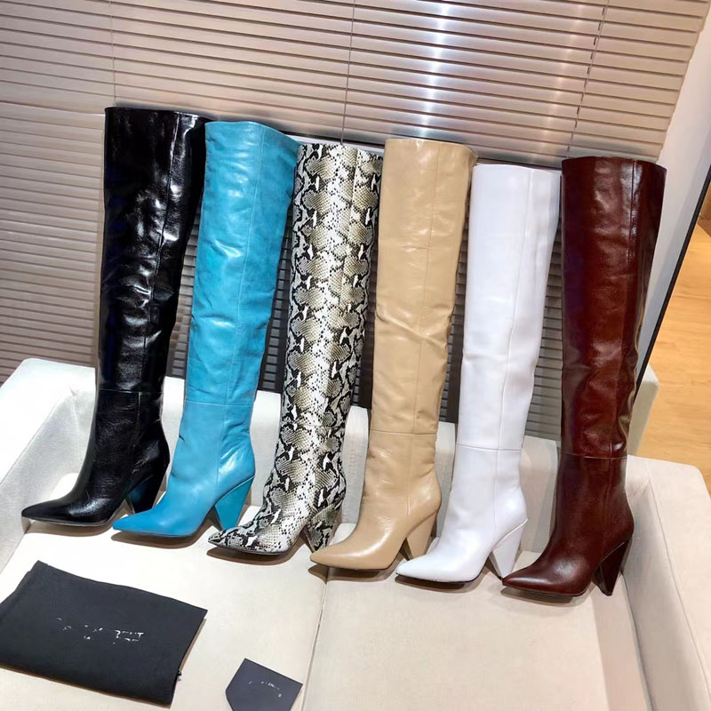 

2022 designer women creasing pointed knee-high boots Fashion sexy black white pink Sky blue leather Boots Autumn winter Thick heel serpentine pattern Shoes size 35-39