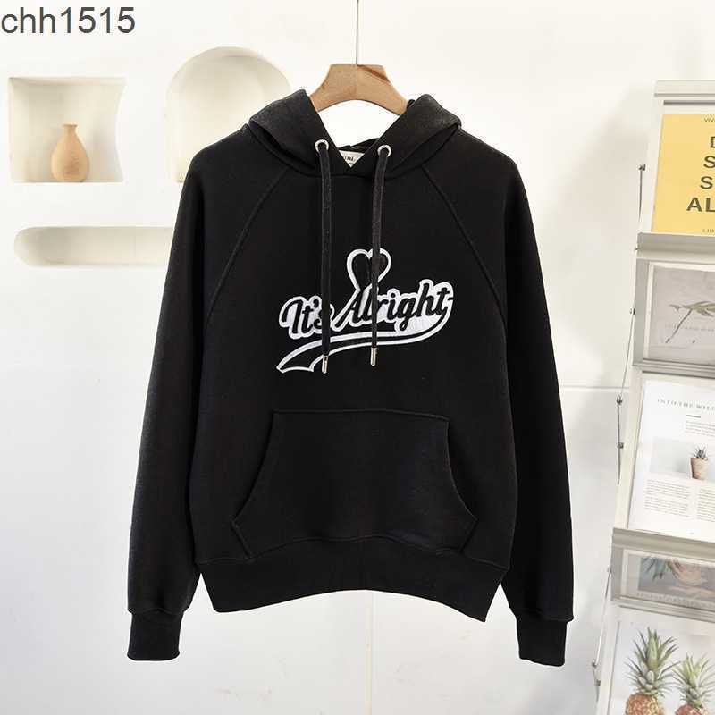 

2022 Autumn and Winter New amis Embroidery Love Letter Black Loose Hooded Sweater