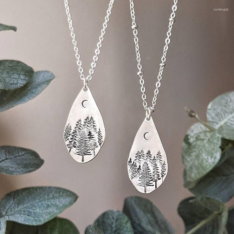 

Pendant Necklaces Creative Vintage Moon Forest Necklace Charm Chain For Party Women Bohemia Jewelry Fashion Accessories Gift