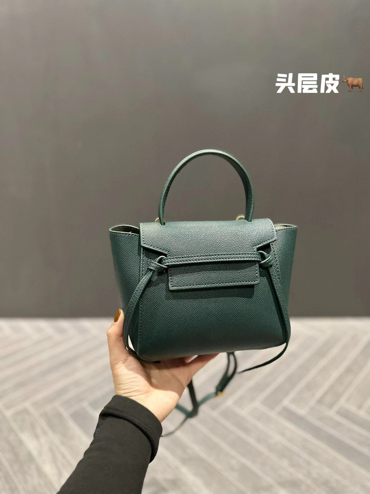 

Top class cowhide palm grain leather shoulder bag 17CM classic women's bag, Green