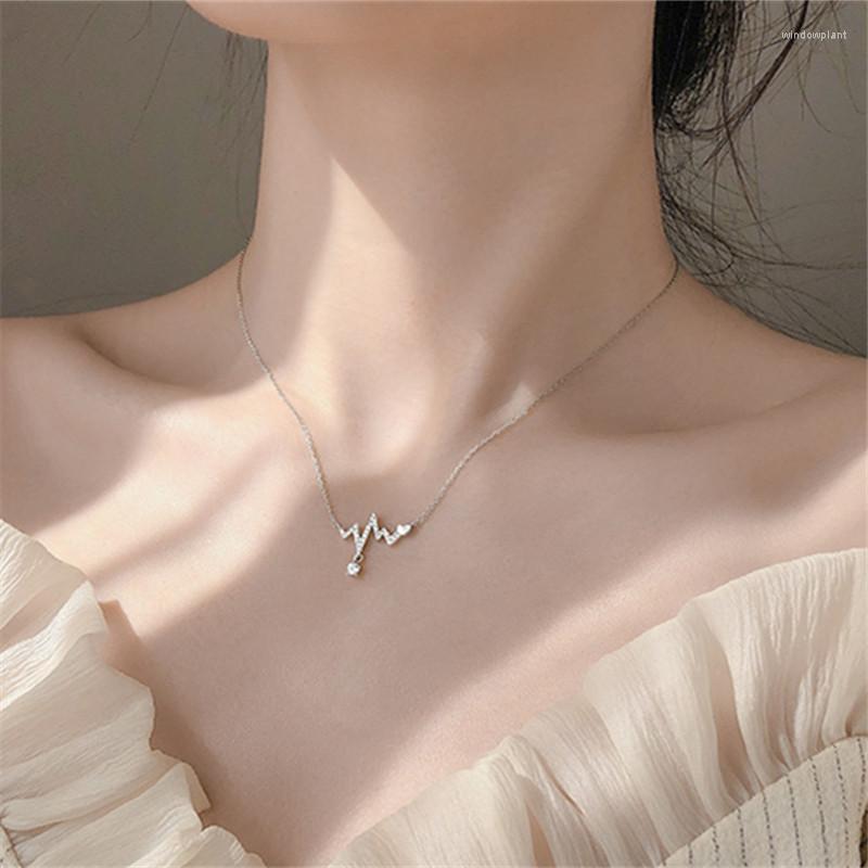 

Chains Fashion Zircon Heart Charm Link Chain Necklace For Women Creative Geometric Elegant Party Jewelry Dz459