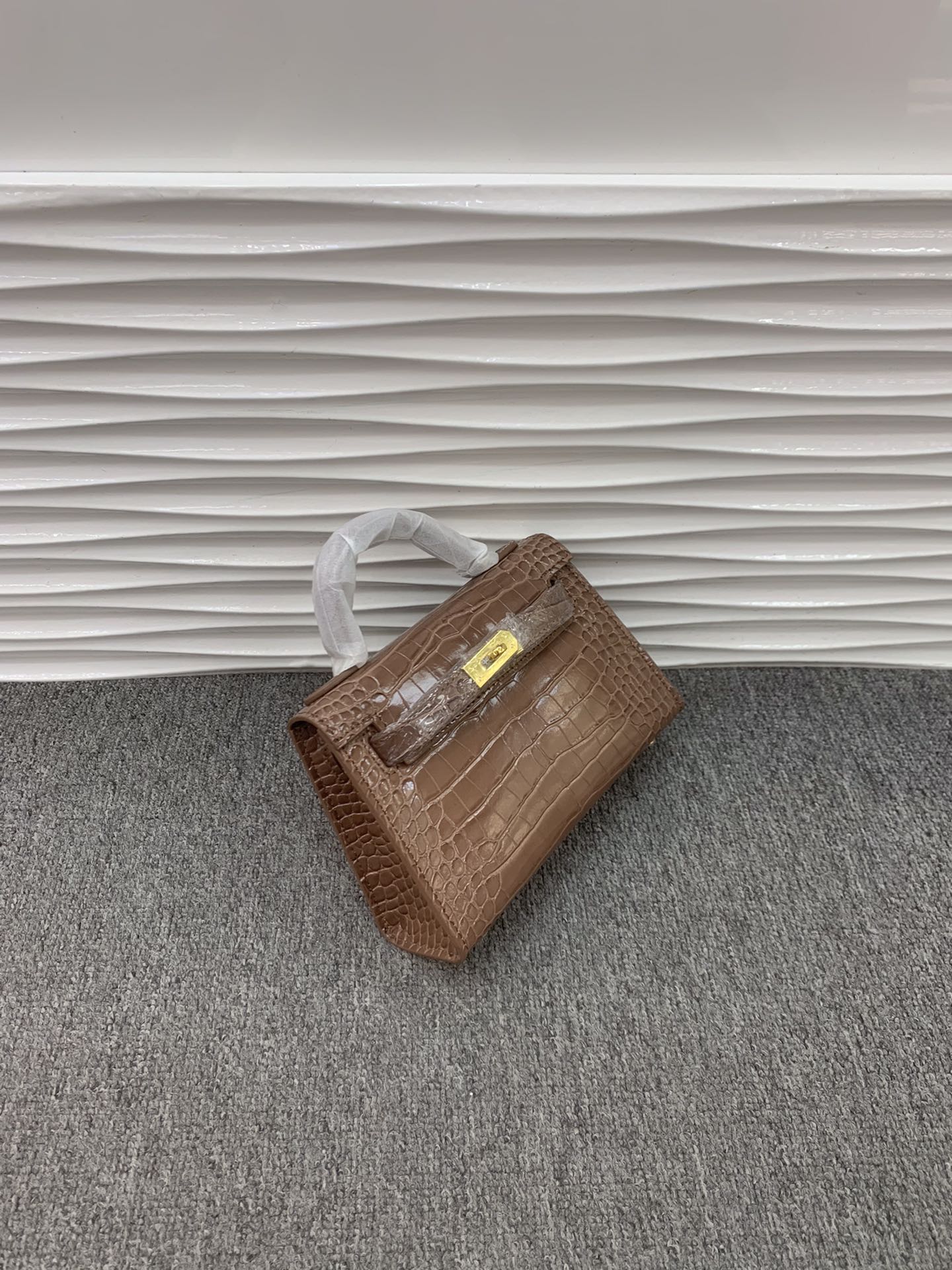 

Design Fashion bags Totes Woman crocodile Shoulder Genuine Leather Handbags Lady elegant Adjustable oblique platinum portable hardware Crossbody 20cm, Beige