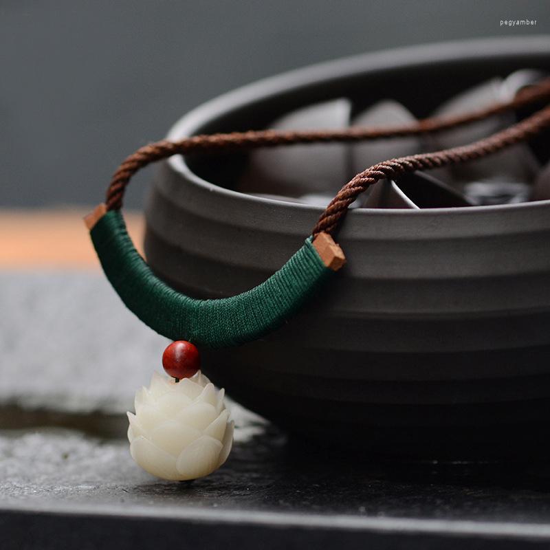 

Pendant Necklaces Engraved Bodhi Lotus Ethnic Necklace Fashion RAJA KAYU Vintage Handmade Braided Aventurine Pendants